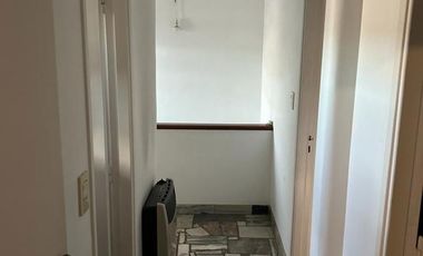 ALQUILER DE CASA DE 4 AMBIENTES