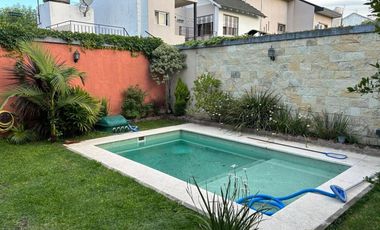 ALQUILER DE CASA DE 4 AMBIENTES