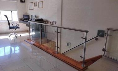 Inmejorable Inmueble de 5 Ambientes Con Cocheras y Piscina