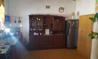 Excelente Casa De Lote Propio. 3 Amb. Amplio Jardín. 405mts. Calle 40 Al 600. San Clemente Del Tuyú