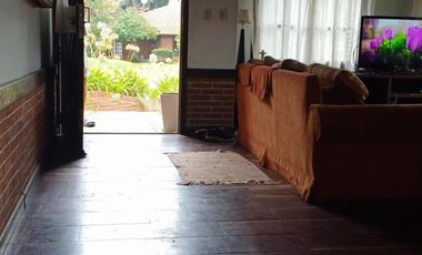 Amplio Chalet de 5 Ambientes Sobre Lote de 656 Mts en Pinamar Norte