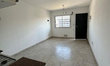 Departamento dos ambientes a la venta en José C Paz