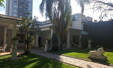 Lote   de     terreno
