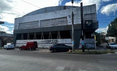 Excelente propiedad en venta. Fracción de 600 mts2 con una construcción total de 1.420 mts2