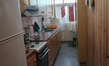 Excelente Departamento de 2 dormitorios en edificio Keops con vista lateral al mar y cochera en el edificio pegado kefren