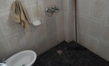 Casa En Venta San Justo 3 Amb. Con Patio