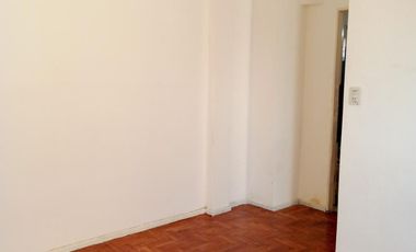 DEPARTAMENTO DE 1 AMBIENTE, CON COCINA INDEPENDIENTE, Y BALCON.