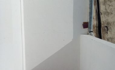 DEPARTAMENTO DE 1 AMBIENTE, CON COCINA INDEPENDIENTE, Y BALCON.