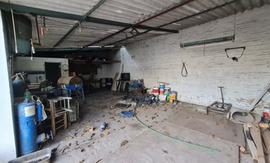 Oportunidad, Casa 3 Ambientes Y Galpón Al Fondo