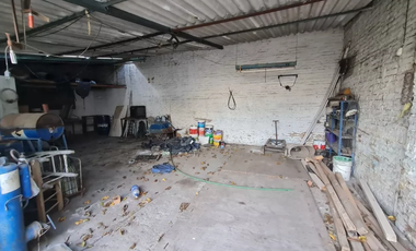 Oportunidad, Casa 3 Ambientes Y Galpón Al Fondo