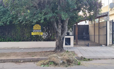 Oportunidad, Casa 3 Ambientes Y Galpón Al Fondo