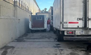 Complejo comercial en bloque a la venta en Malvinas Argentinas