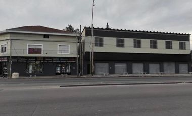 Complejo comercial en bloque a la venta en Malvinas Argentinas