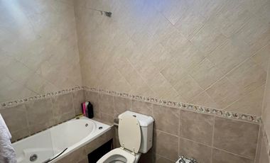 CHALET DE 5 AMB CON PISCINA EN ADROGUE