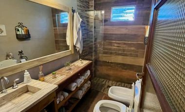 CHALET DE 5 AMB CON PISCINA EN ADROGUE