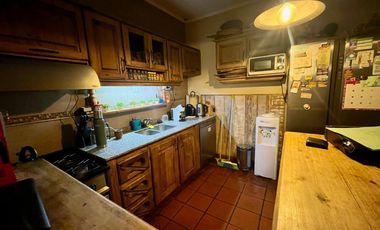 CHALET DE 5 AMB CON PISCINA EN ADROGUE