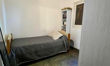 CHALET DE 5 AMB CON PISCINA EN ADROGUE