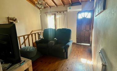 CHALET DE 5 AMB CON PISCINA EN ADROGUE