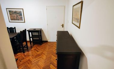 ALQUILER en Esmeralda al 800  Retiro 2 Ambientes + Cochera.