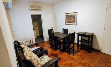 ALQUILER en Esmeralda al 800  Retiro 2 Ambientes + Cochera.