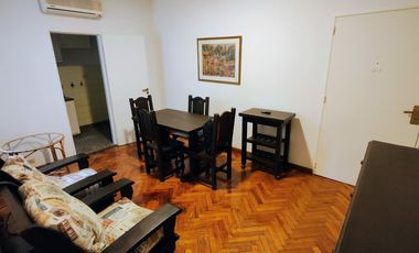ALQUILER en Esmeralda al 800  Retiro 2 Ambientes + Cochera.