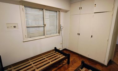 ALQUILER en Esmeralda al 800  Retiro 2 Ambientes + Cochera.