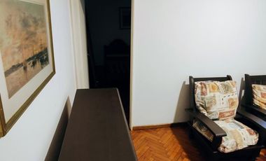 ALQUILER en Esmeralda al 800  Retiro 2 Ambientes + Cochera.