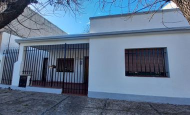 Linda casa ubicada en Cucha cucha 1026, Aldo Bonzi