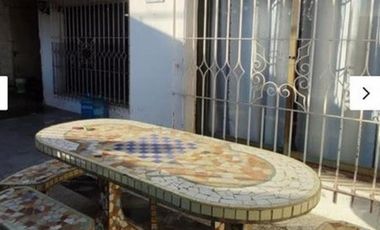 VENTA Casa sobre Pinto muy linda zona a metros de Av. Balbín