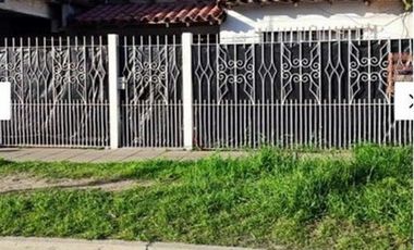 VENTA Casa sobre Pinto muy linda zona a metros de Av. Balbín