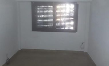 OFICINA EN PRIMER PISO