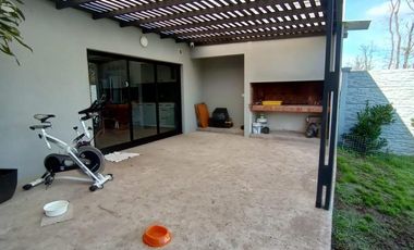 Casa 3 ambientes en Barrio La Doma, Belén de Escobar, Escobar