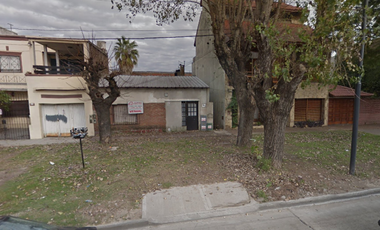 DOS AMBIENTES AMPLIO SOBRE AVENIDA LOS QUILMES