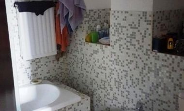 DEPARTAMENTO DOS AMBIENTES CON BAÑO Y TOILETTE. CON COCHERA