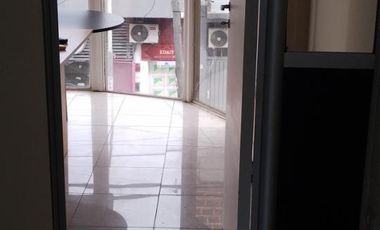 Oficiina 29 m2 con patio