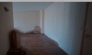 VENDO DEPTO 5 AMB CON COCHERA