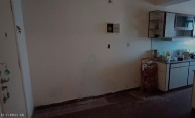 VENDO DEPTO 5 AMB CON COCHERA