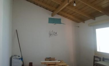 VENTA de casa bellísima cuadra Bo Balzaretti