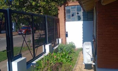 VENTA de casa bellísima cuadra Bo Balzaretti