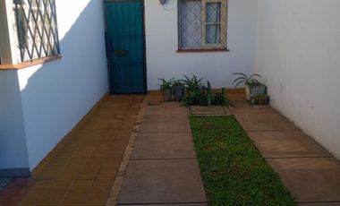 VENTA de casa bellísima cuadra Bo Balzaretti