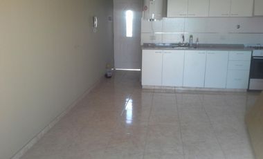 ALQUILER - RAMOS MEJIA - 1 AMBIENTE AMPLIO DIVISIBLE CON PATIO - NO PAGA EXPENSAS - 1° PISO POR ESCALERA - NO SE ACEPTAN MASCOTAS