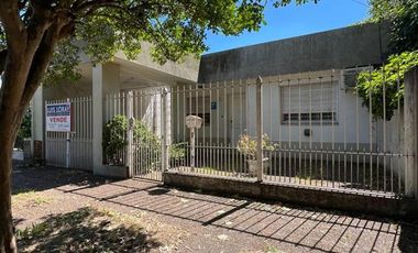 Casa de 2 AMBIENTES en venta
