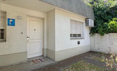 Casa de 2 AMBIENTES en venta