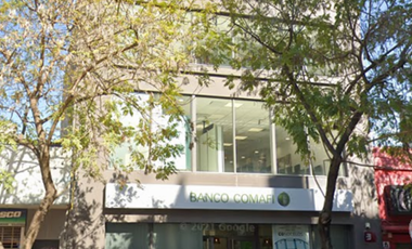Excelente local  en Av. Perón en alquiler