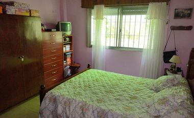 2 propiedades en 1.  Ugarteche 1045, La Tablada.