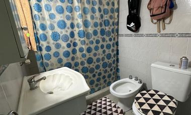Casa tres ambientes a la venta en Bella Vista