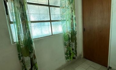 Casa tres ambientes a la venta en Bella Vista