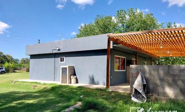 Quinta de 7.700 m2 con pileta de natación en Ingeniero Allan, Varela