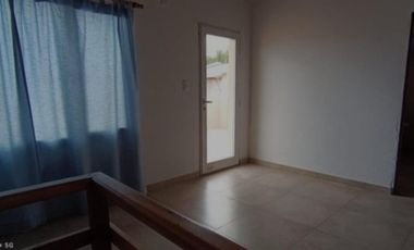 VENDO CASA A ESTRENAR CUATRO AMBIENTES EN MIRAMAR