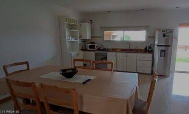 VENDO CASA A ESTRENAR CUATRO AMBIENTES EN MIRAMAR